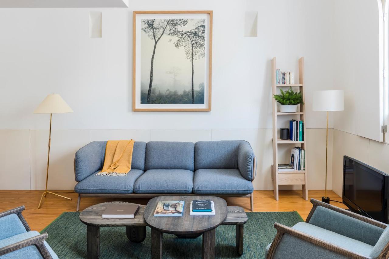Flattered To Be In Porto Apartment Exterior photo